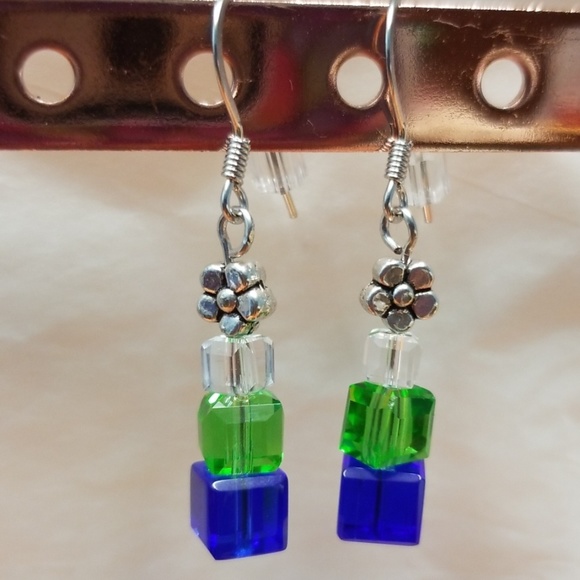 "PRICE DROP" Crystal Gift Earrings! - Picture 2 of 3